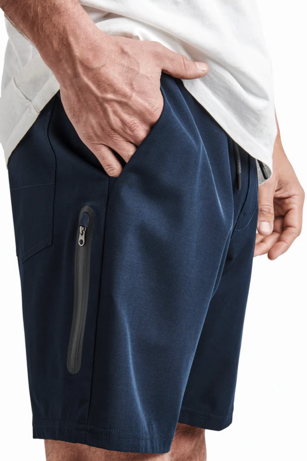 Explorer 2.0 Shorts 19" - MTT Collective