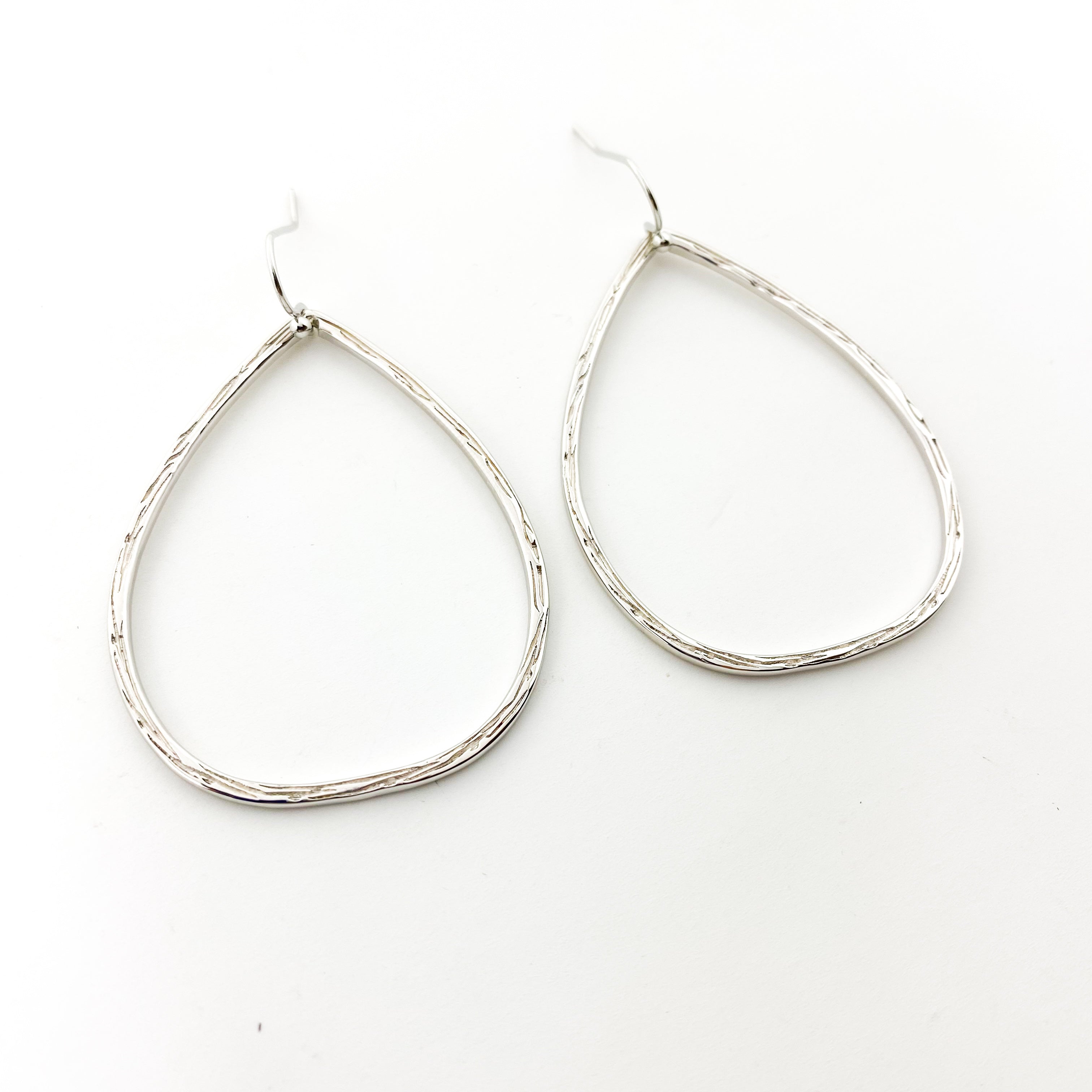 MTT Jewelry - Jewelry - Earrings - Cora Oval Drop Earrings - MTT Collective