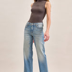 Ella Mid Rise Classic Straight Jean in Medium Vintage