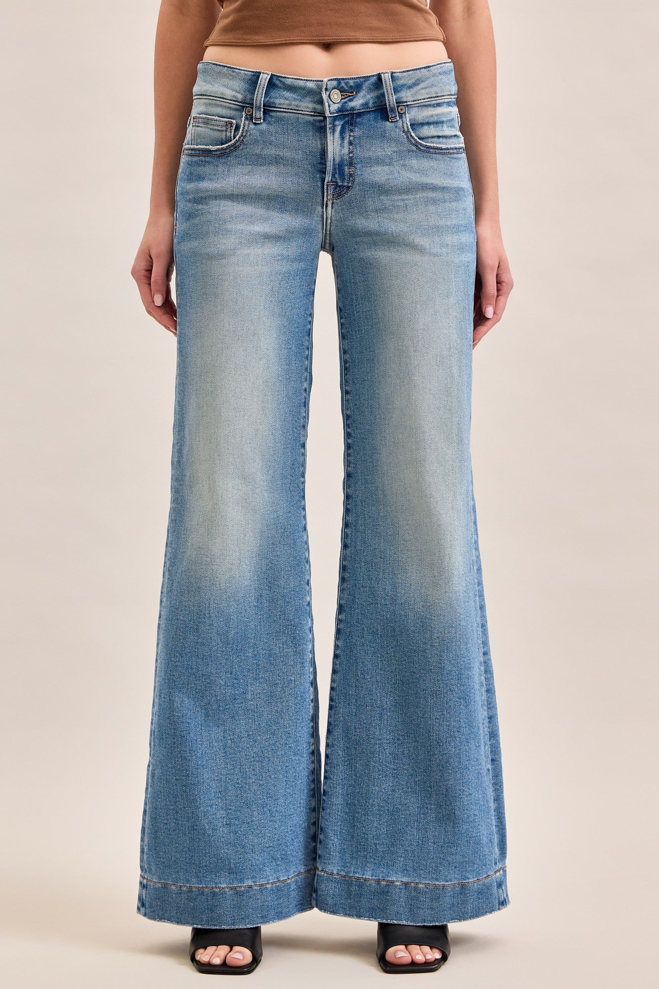 Happi Low Rise Comfort Flare Jean in Medium Vintage, front