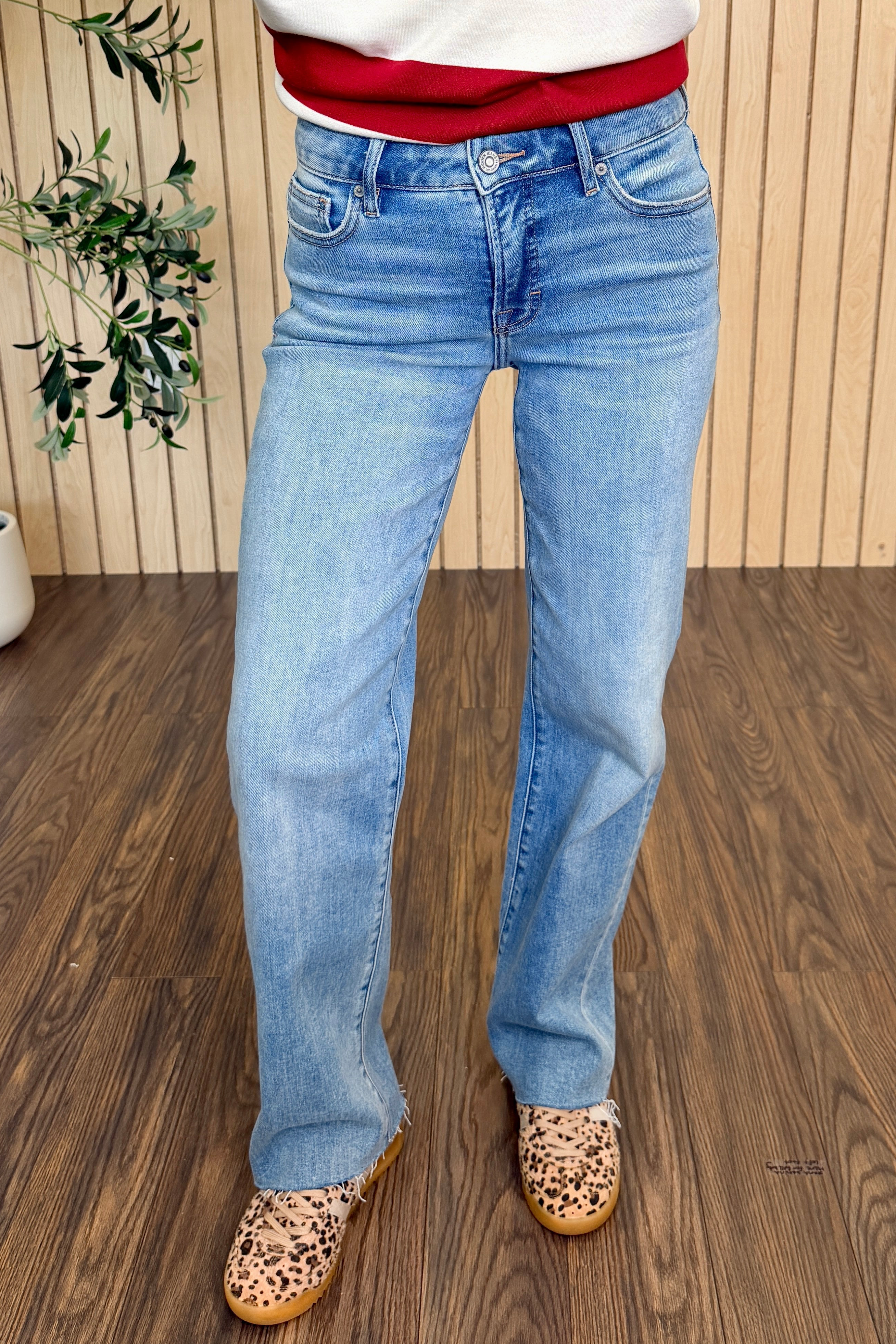 Ella Mid Rise Classic Straight Jean
