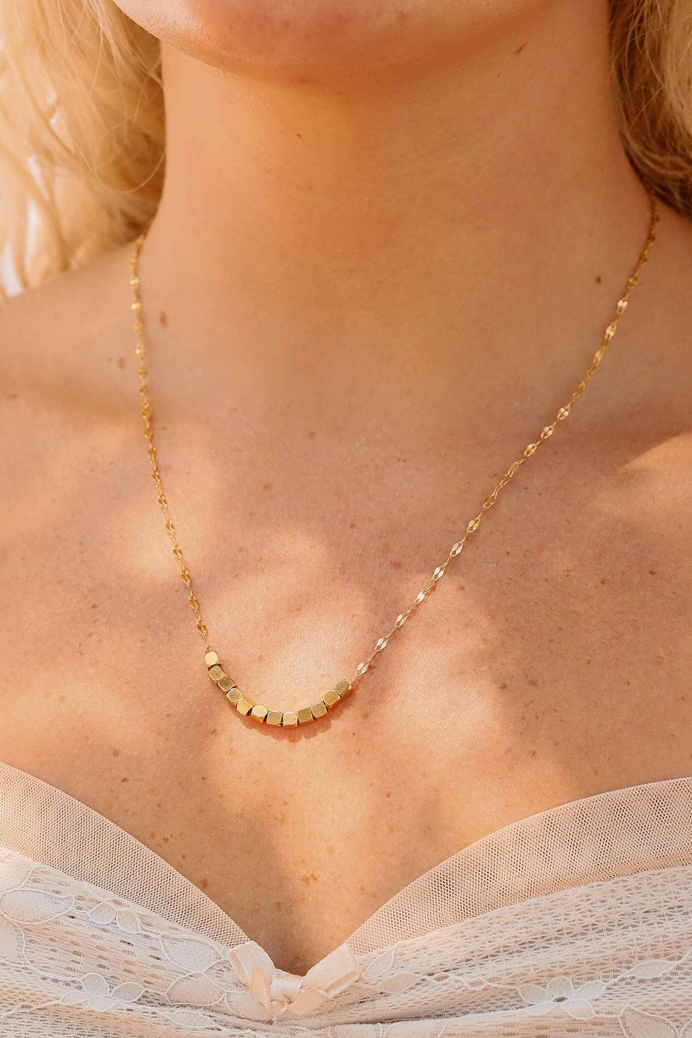 MTT Jewelry - Jewelry - Necklaces - Linda Lip Chain Bead Necklace - MTT Collective