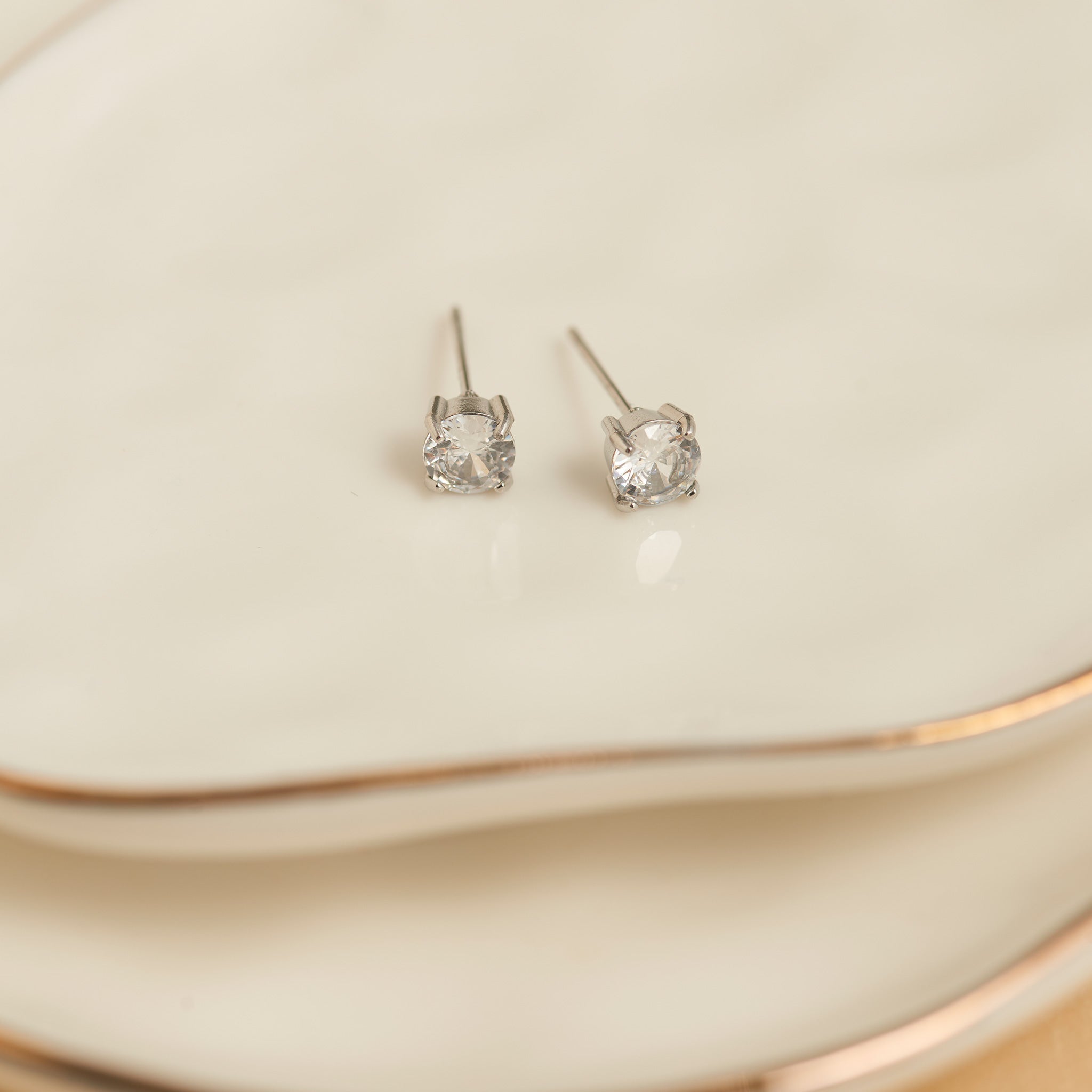 5mm Round Cubic Zirconia Stud Earrings - MTT Collective
