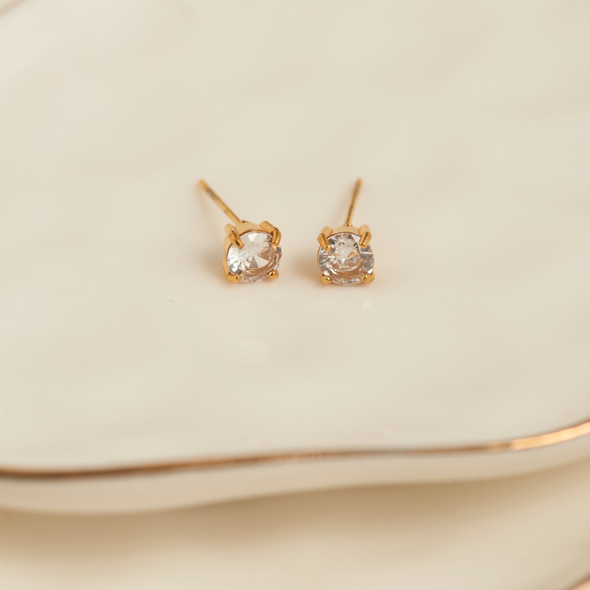 5mm Round Cubic Zirconia Stud Earrings - MTT Collective