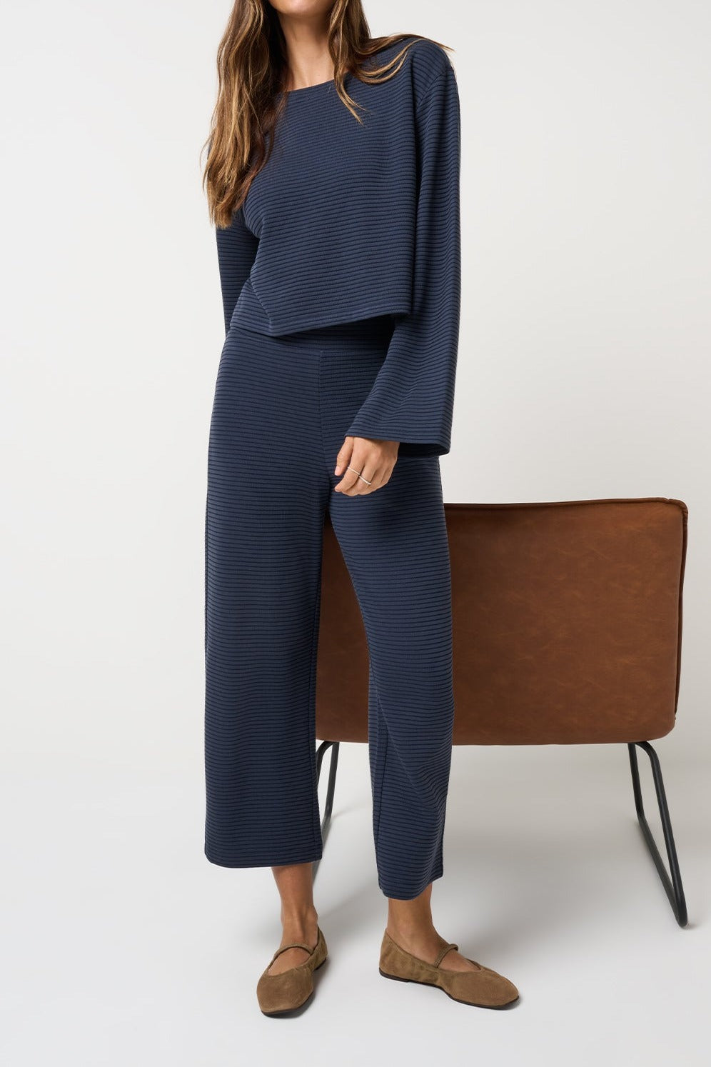 Coastal Rib Ankle Pant in Navy Blazer, detail view