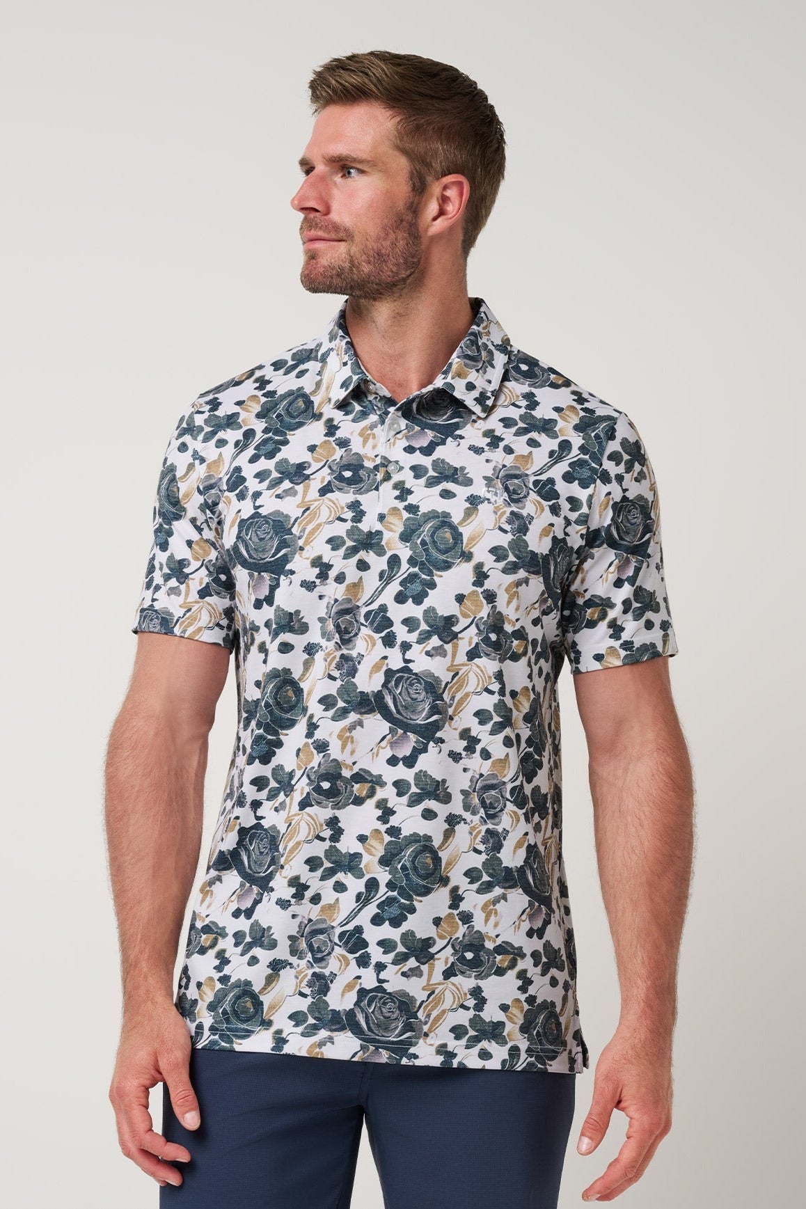 Featherweight Villa Polo in White, front view