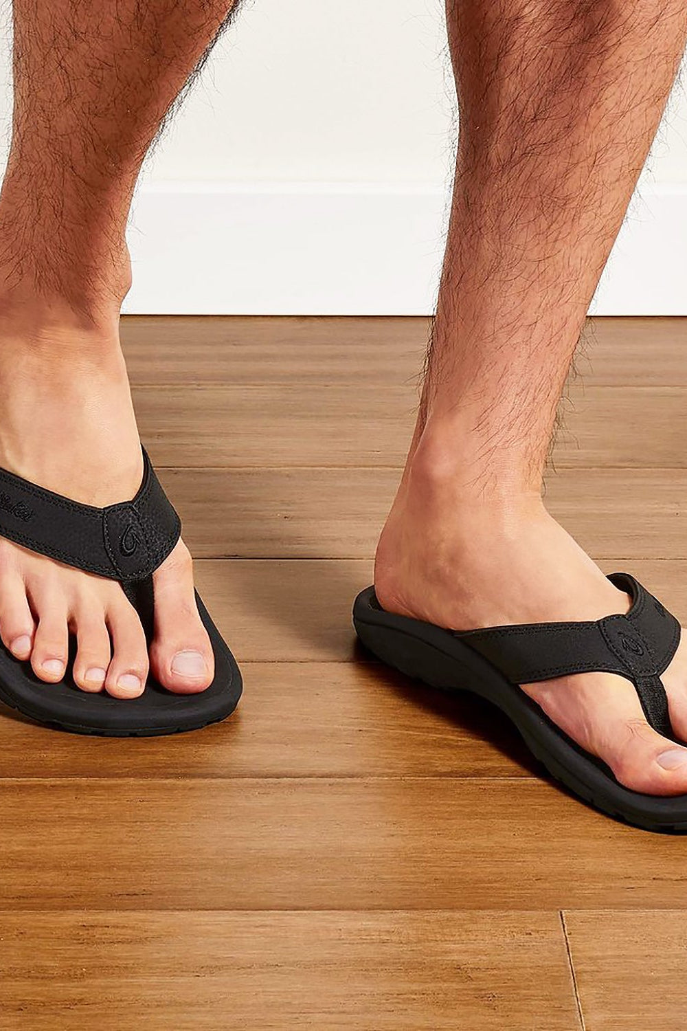 OluKai 'Ohana Men's Beach Sandal - Black / Black - hi-res 4