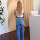 Clean High Rise Straight Jean
