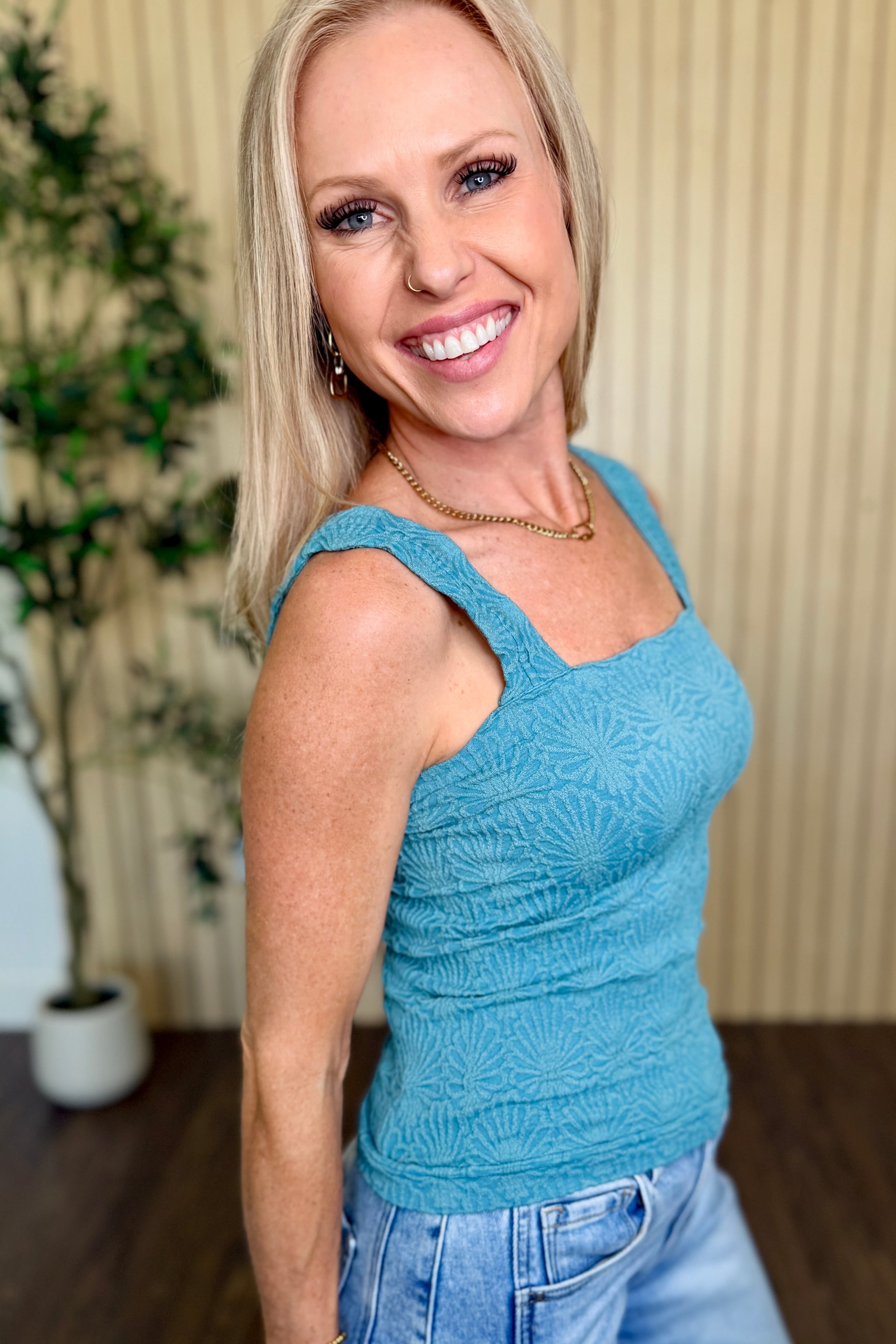 Julie Lace Textured Square Top