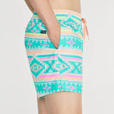 The En Fuegos 5.5" Stretch Short