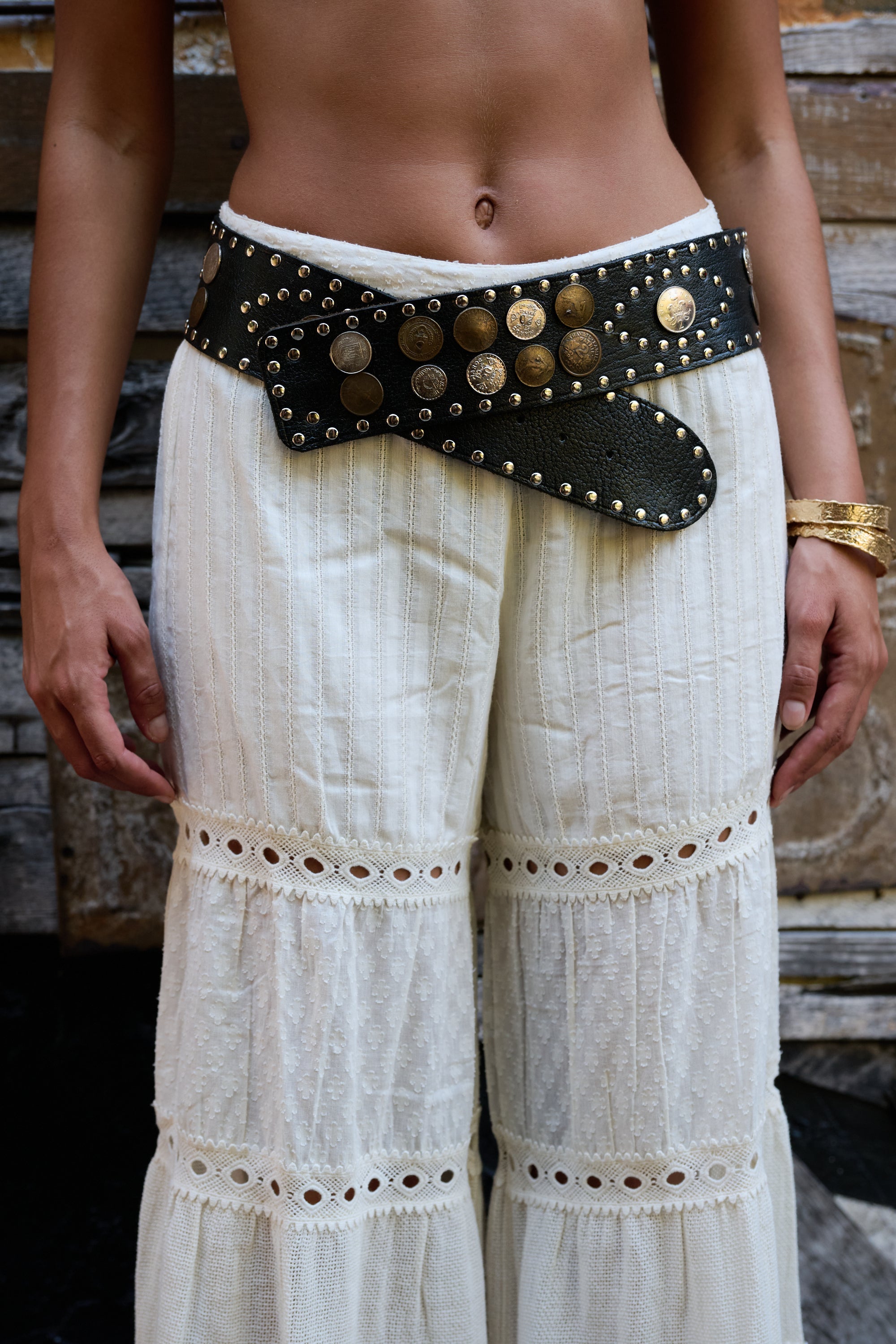 Z&L Europe Vega Coin Belt black leather worn low on the hips
