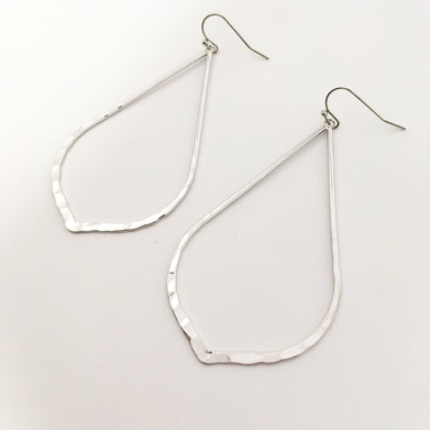 Aria Hammered Drop Earrings - MTT Collective