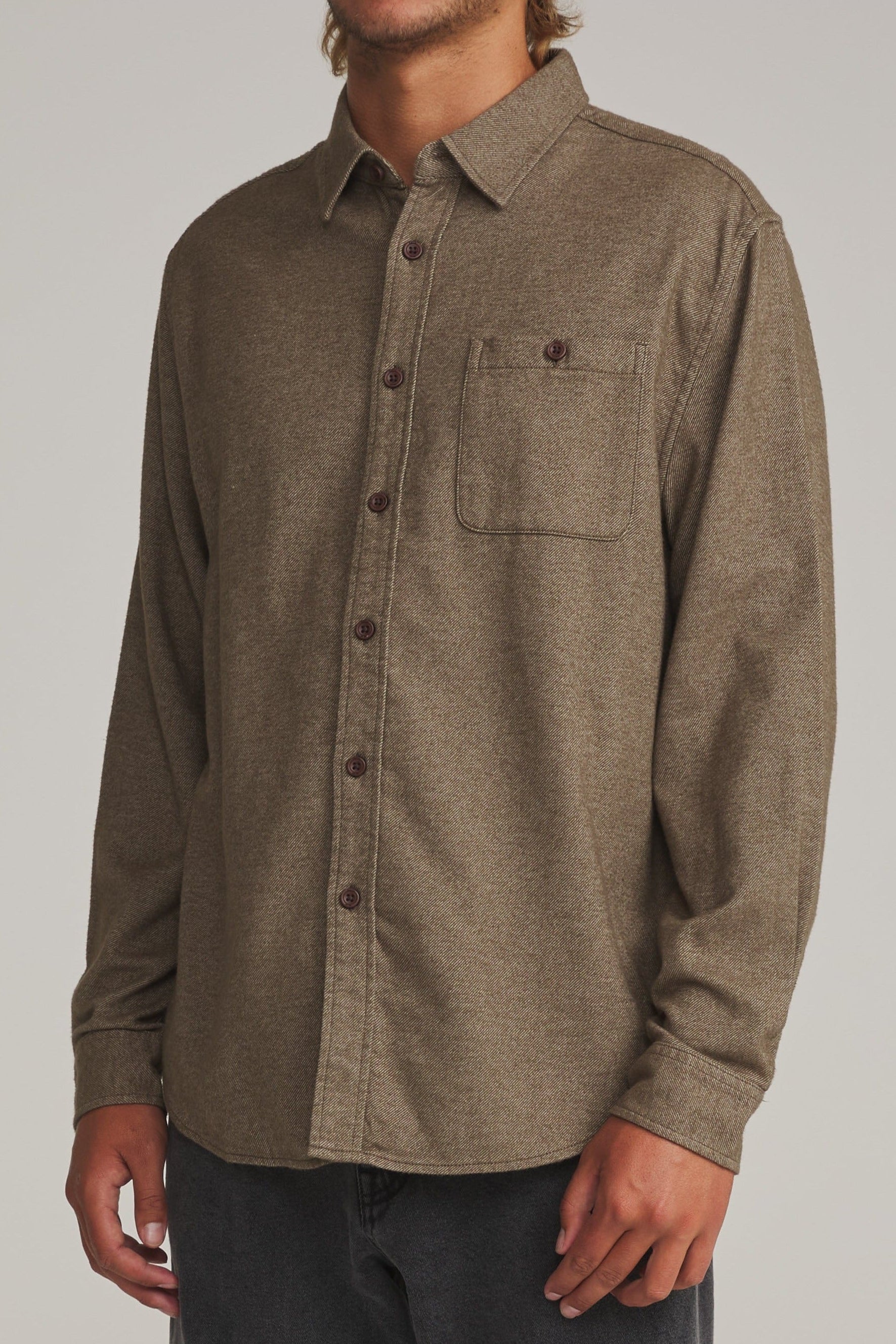 Katin Twiller Flannel Vintage Khaki - on model side