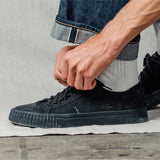 1993 Center Low-Top Black
