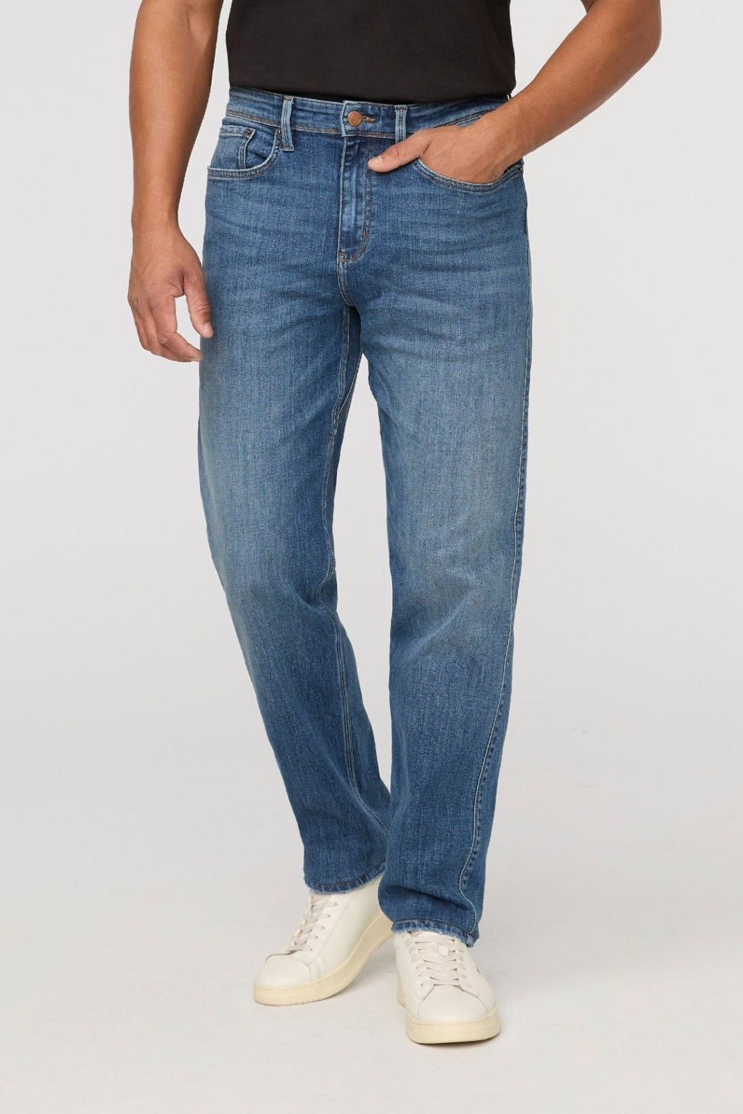 DUER Performance Denim+ Relaxed Straight in Dust Storm Indigo – front view