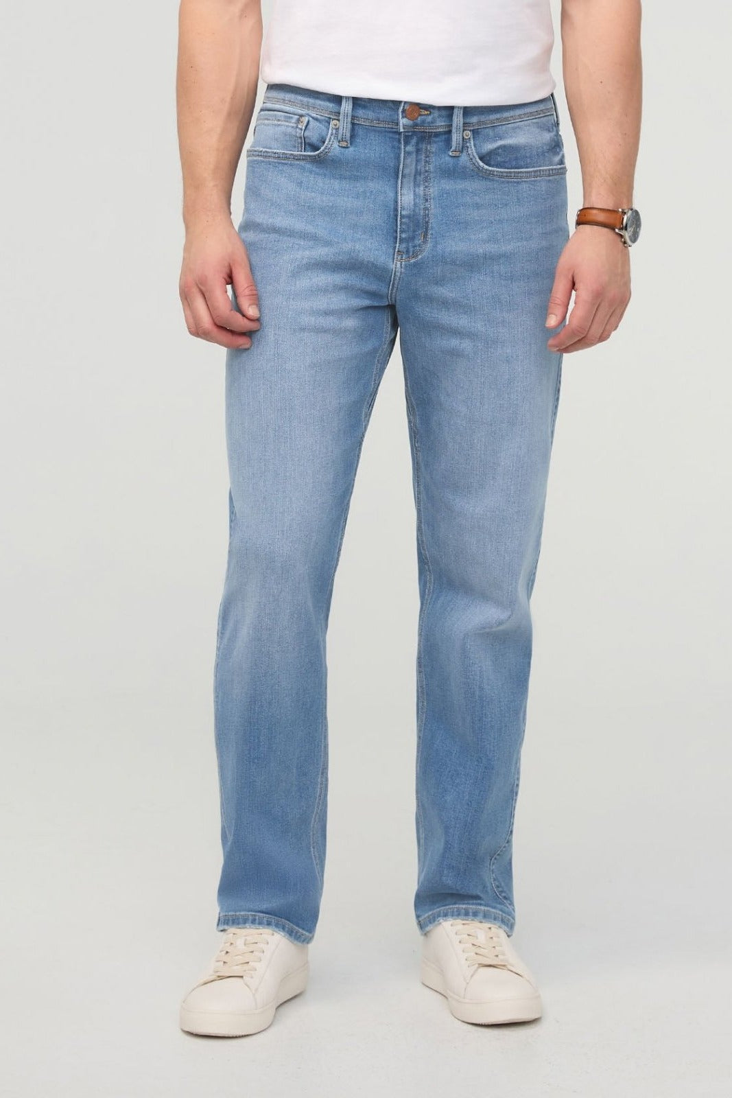DUER Performance Denim+ Relaxed Straight in Summit – front view