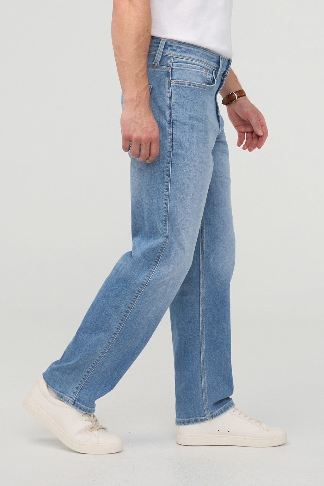 DUER Performance Denim+ Relaxed Straight in Summit – side view