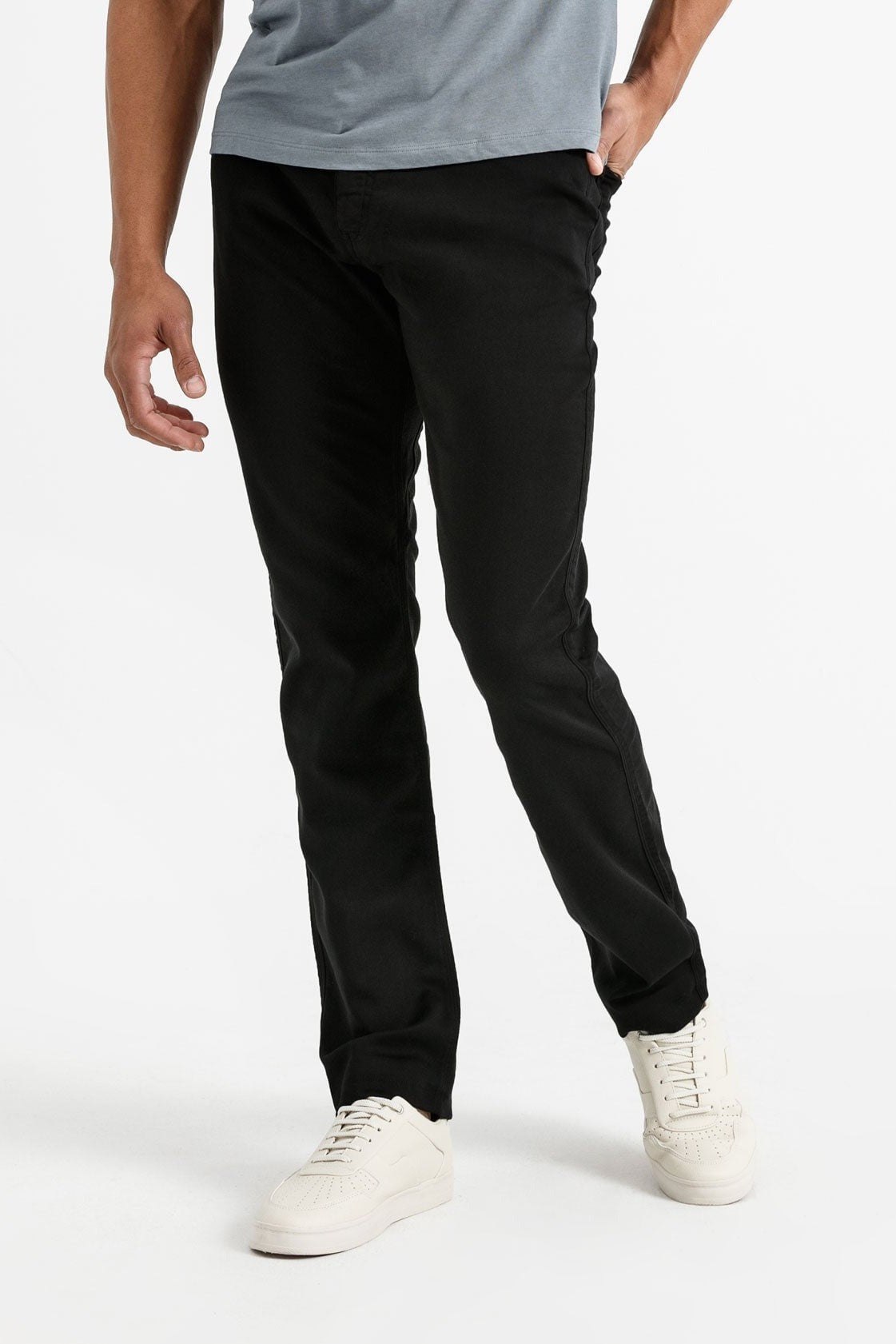 DUER No Sweat Athletic Taper in Black, detail