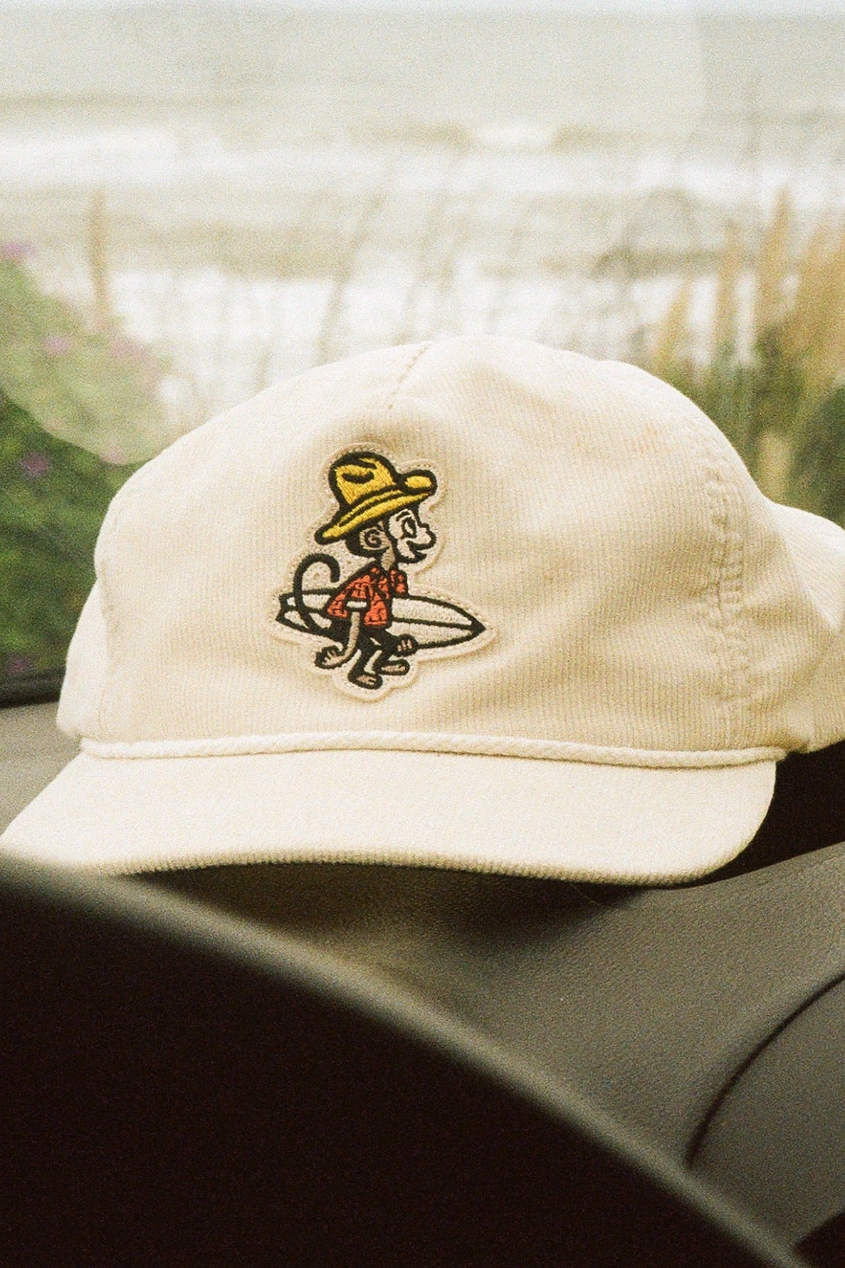 Howler Bros El Monito Surfs snapback in Off White Corduroy, worn