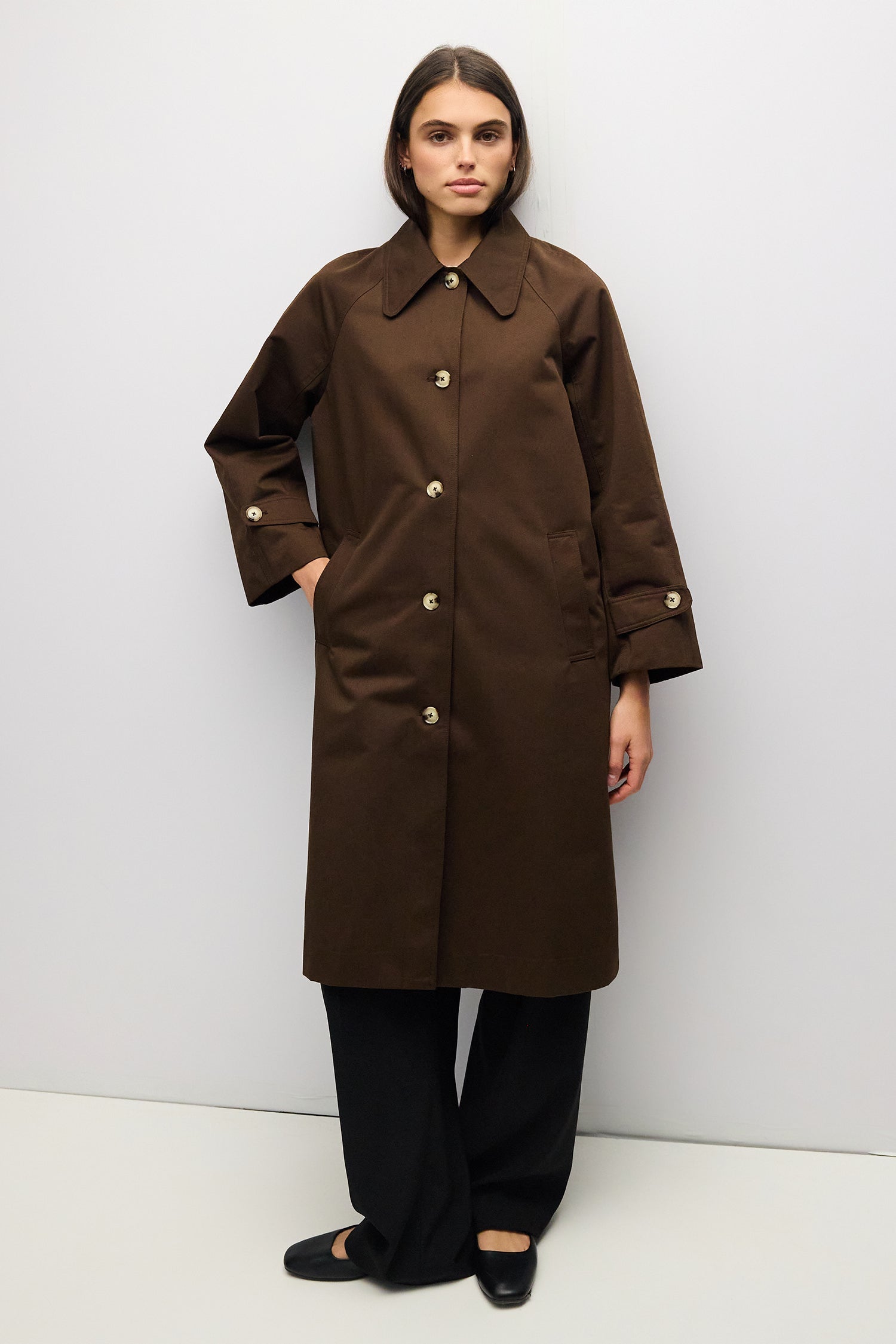 Cotton blend midi trench coat in brown, buttoned front view