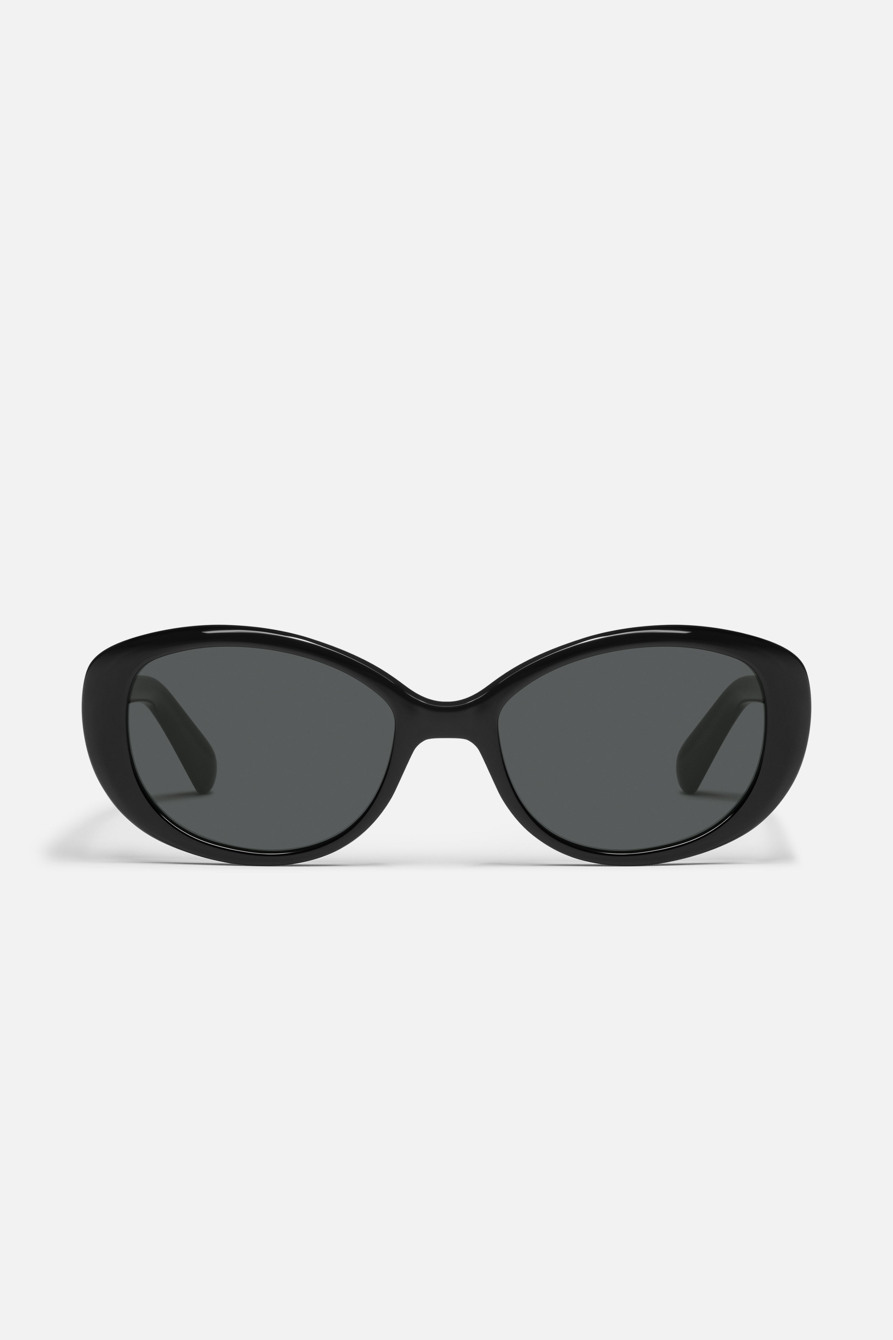 QUAY On Brand Black/Smoke front