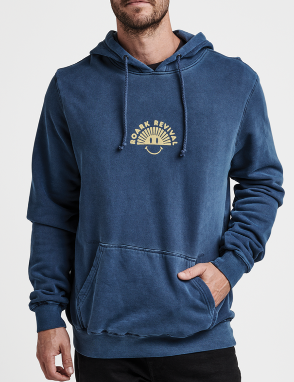 Forever Roaming Hoodie - MTT Collective
