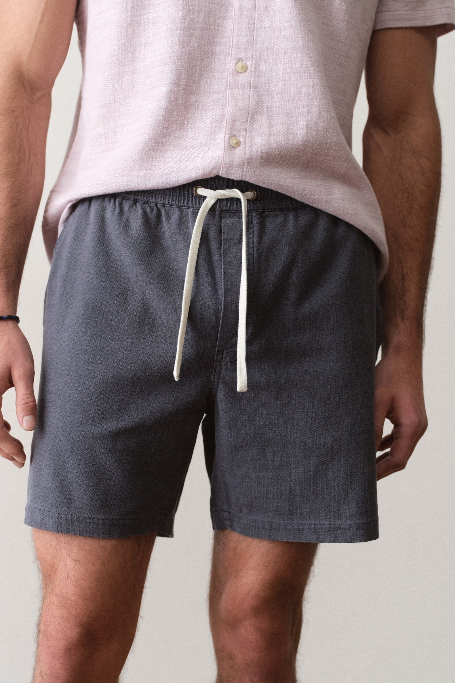 Marine Layer Saturday Beach Short 6in in Faded Black