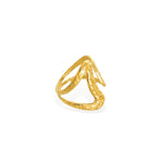 Intertwined loop textured ring gold detail