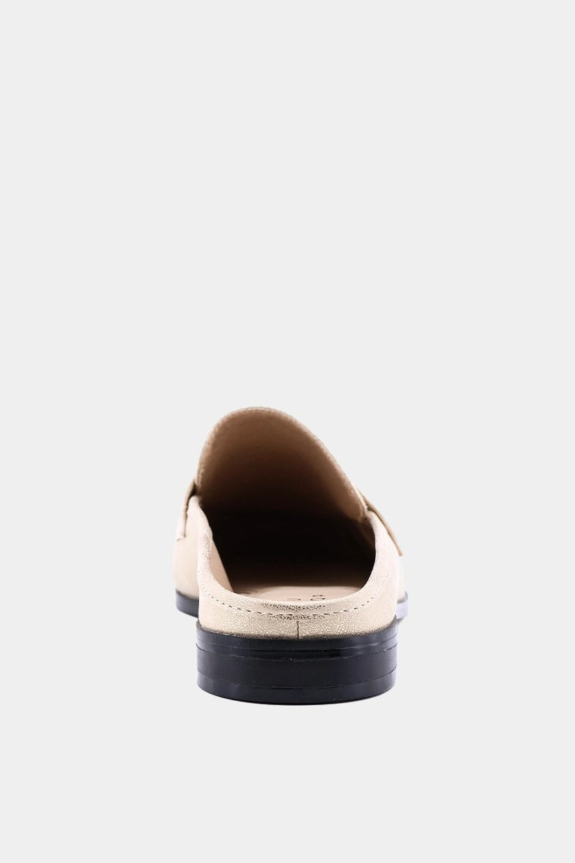 Tuscany penny loafer mule in gold, back view