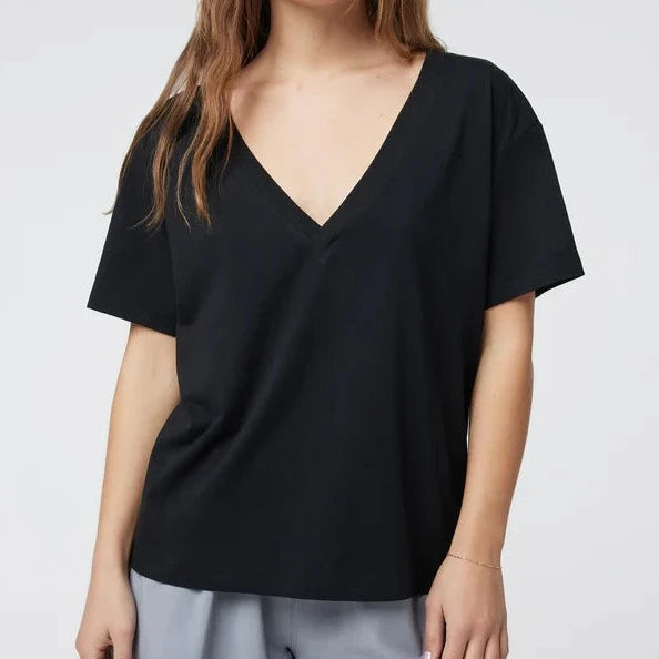 Sutton V-Neck - MTT Collective