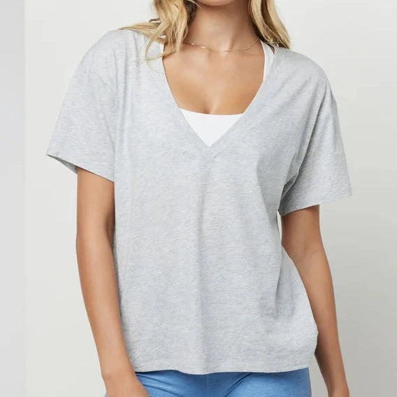 Sutton V-Neck - MTT Collective