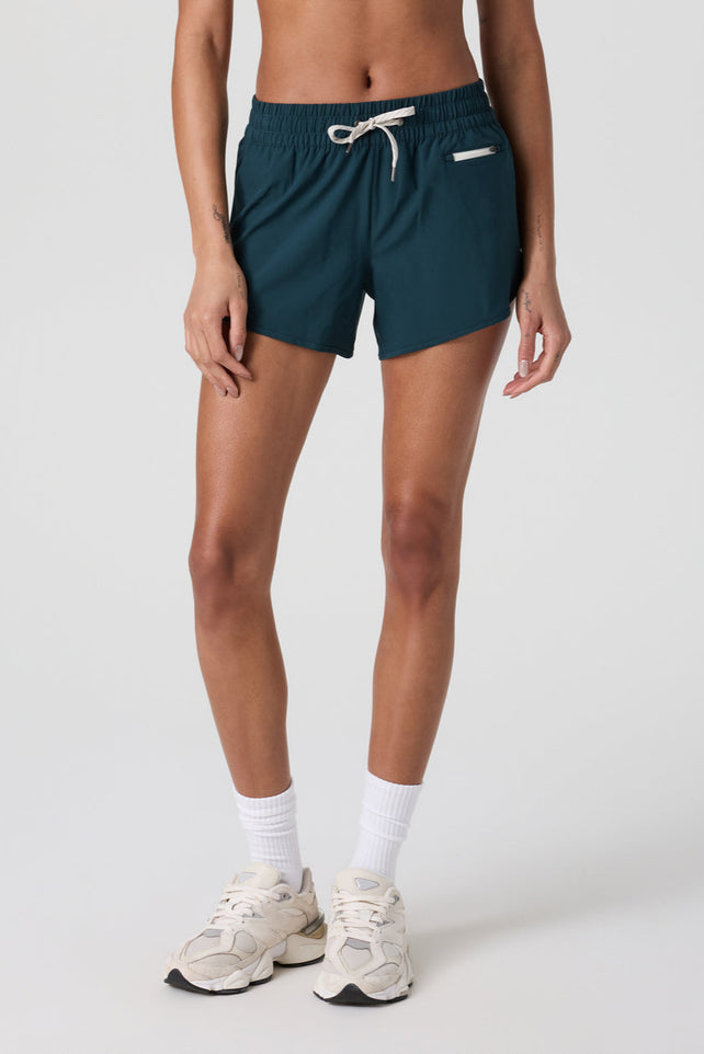 VUORI - Womens - Bottoms - Shorts - Clementine 4" Short 2.0 - MTT Collective
