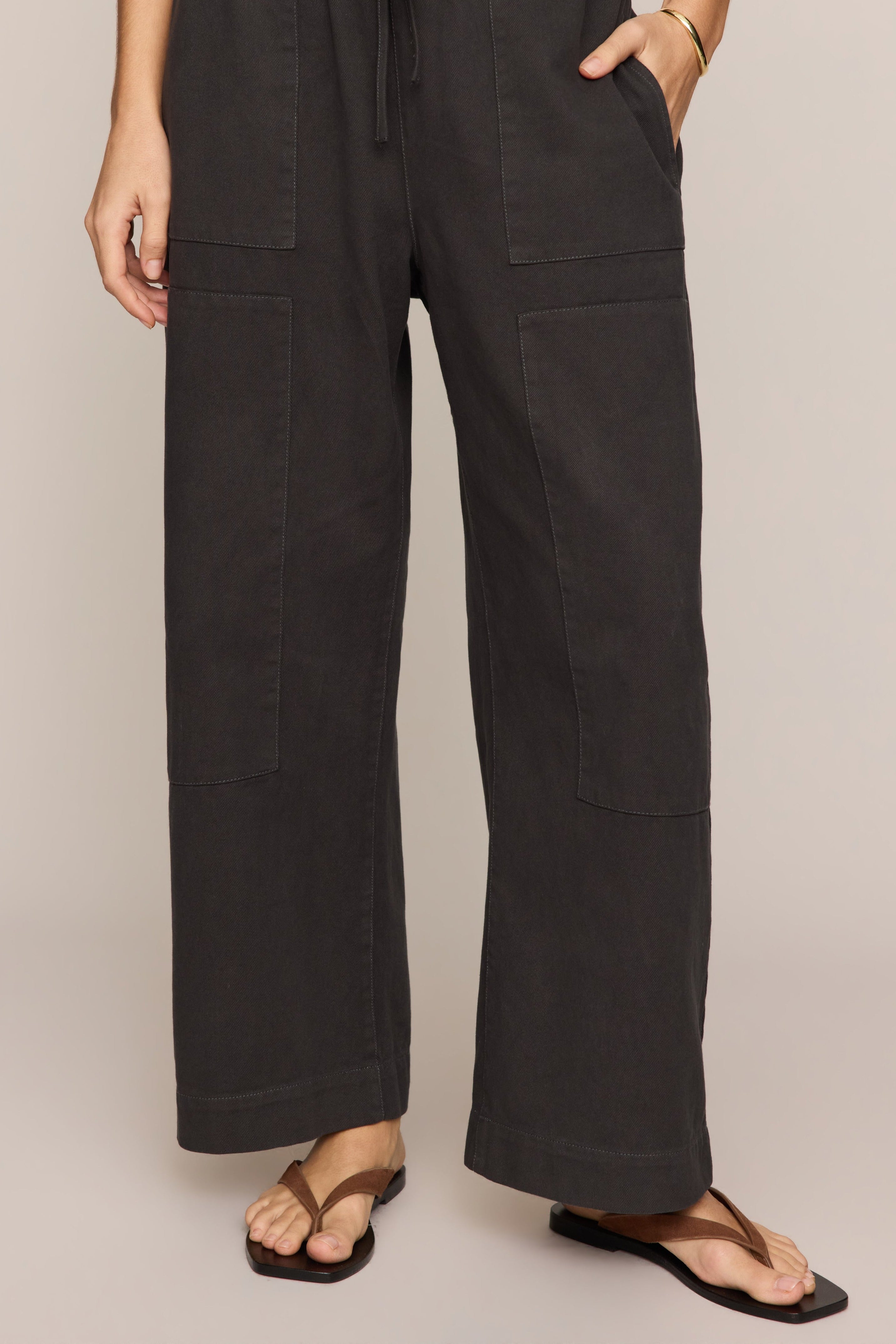 Kit Twill Carpenter Pant in Ash Black - front