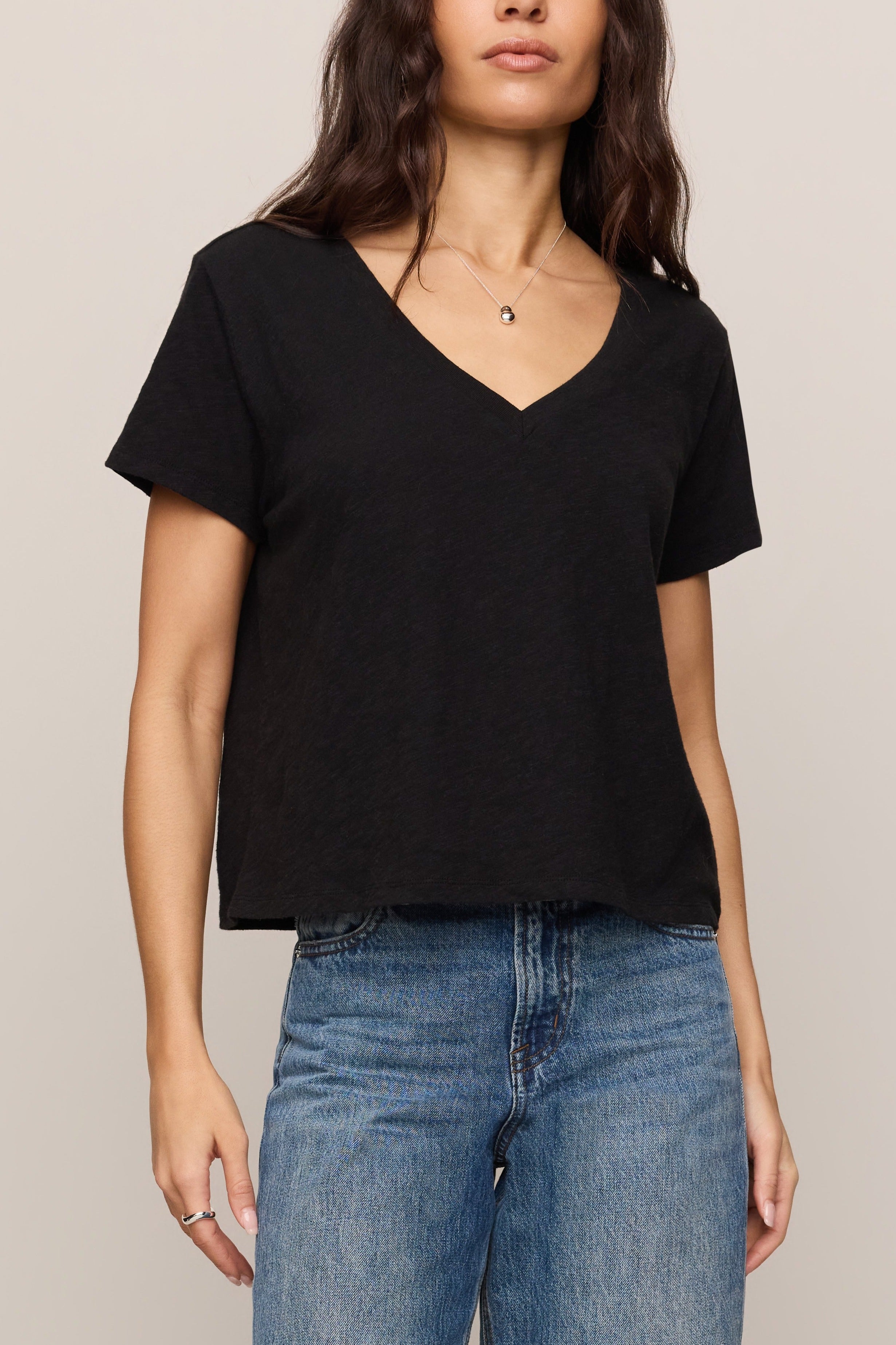 Nomad Slub V-Neck Tee in Black - front