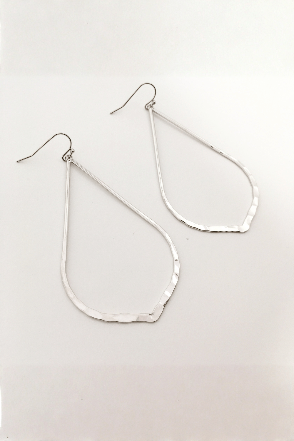 Aria Hammered Drop Earrings - MTT Collective