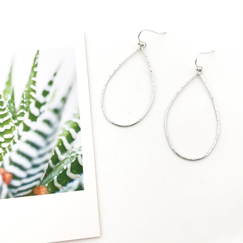 Ava Hammered Drop Earrings - MTT Collective
