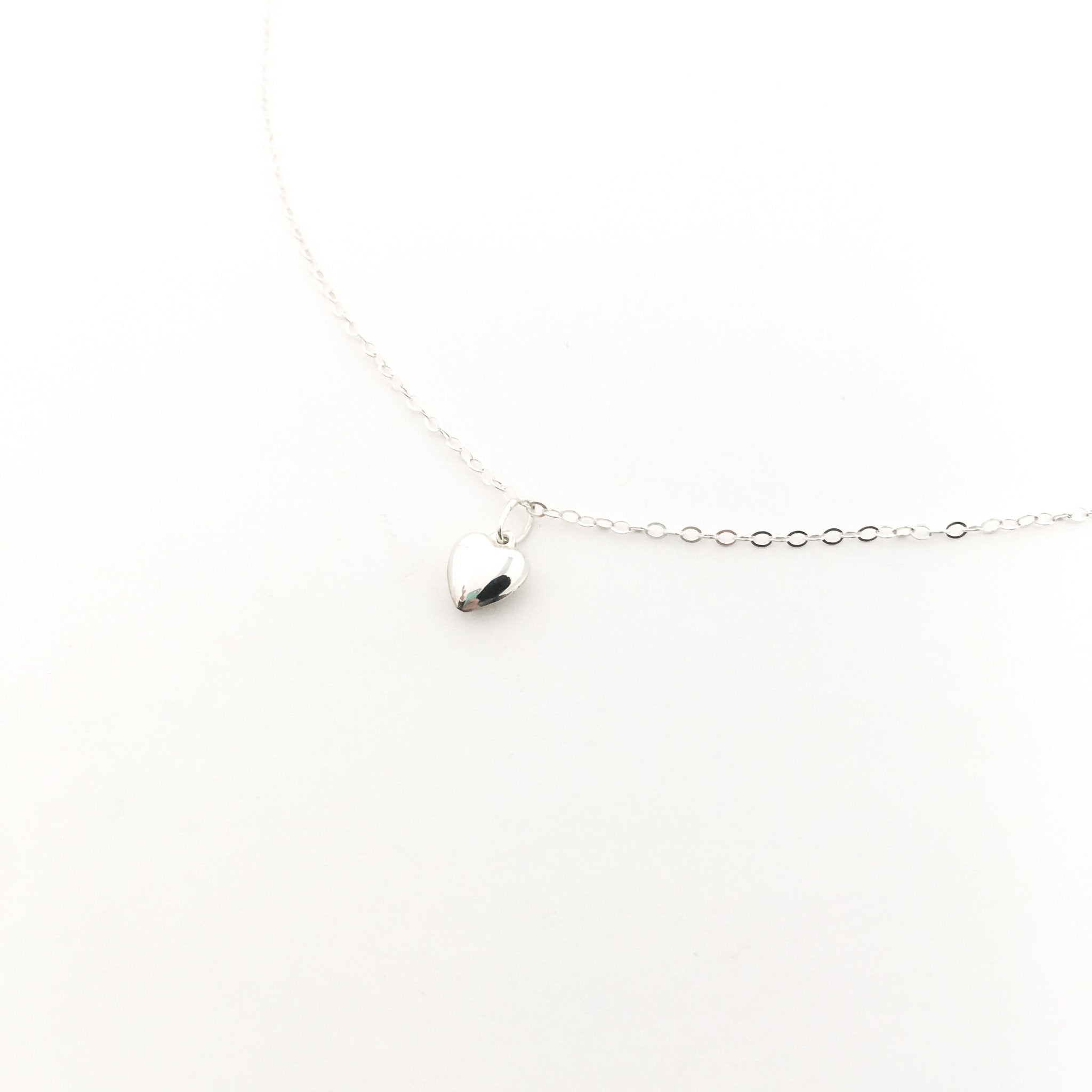 Brielle Dainty Heart Necklace - MTT Collective