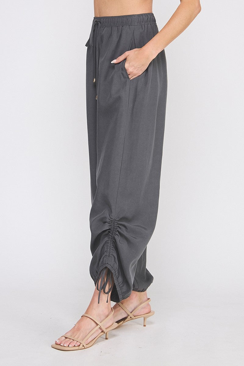 Marlow Drapey Twill High-Waist Jogger charcoal detail