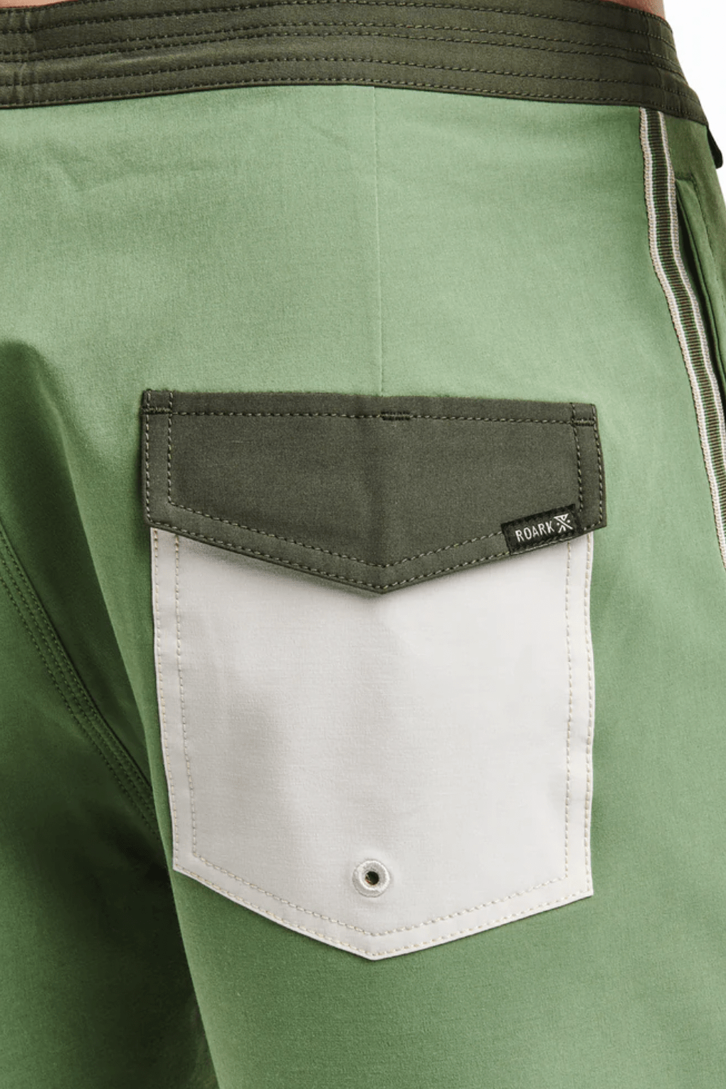 Chiller Boardshorts 17" (SALE) - MTT Collective
