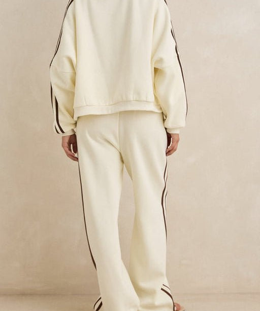 Contrast Sweatshirt - MTT Collective