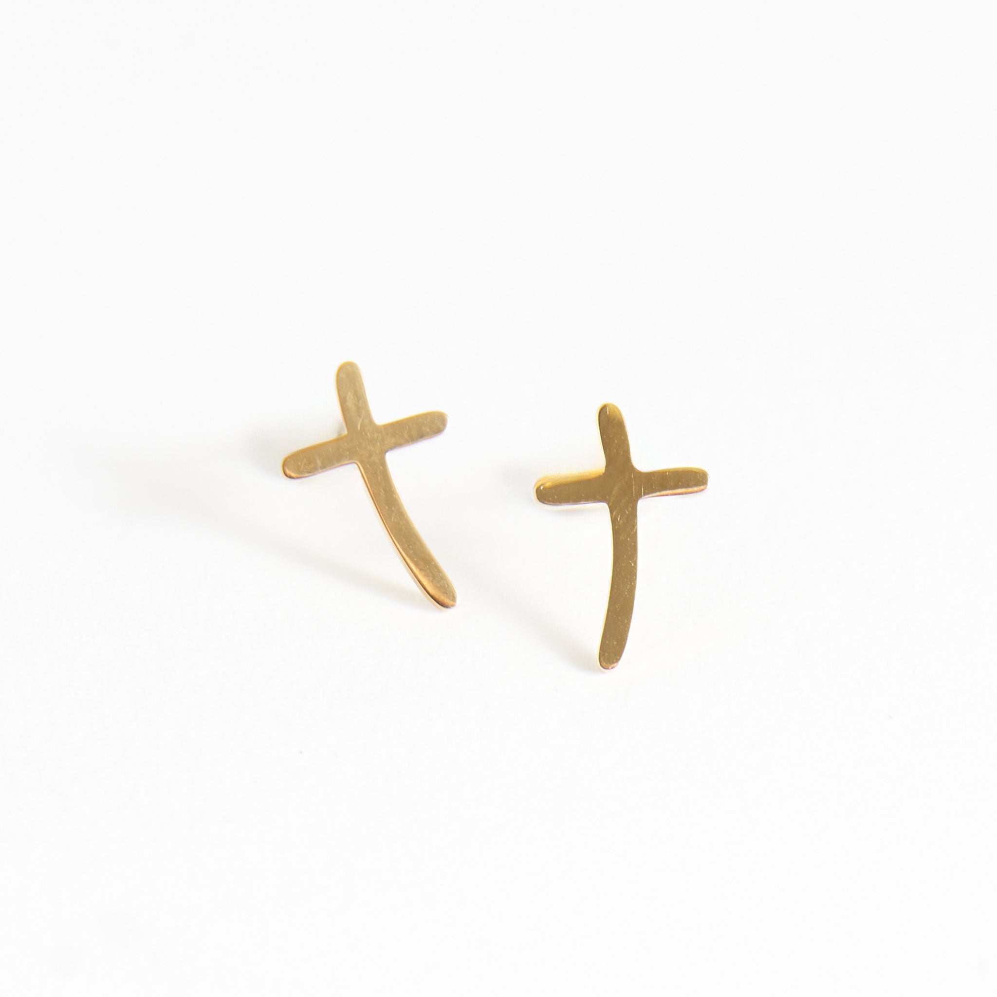 Curved Cross Stud Earrings - MTT Collective