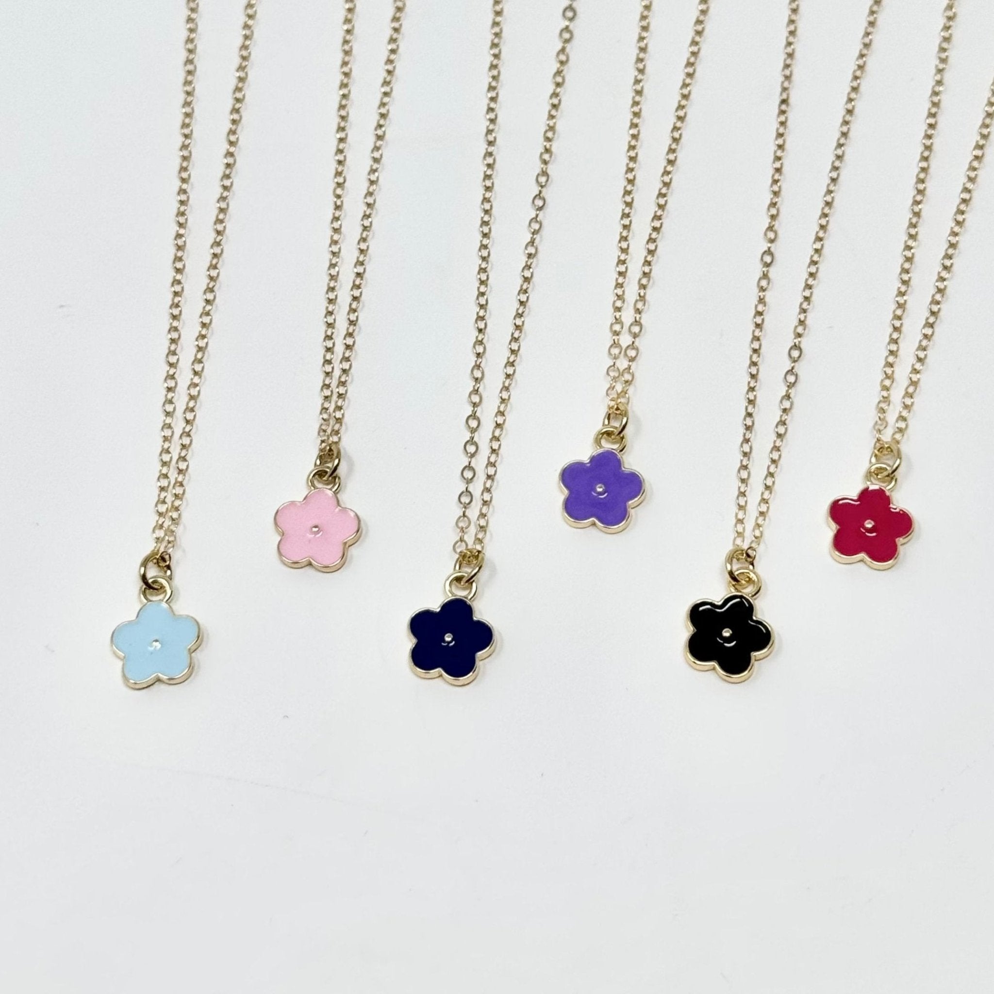 Dainty Spring Flower Necklace | Gold - MTT Collective
