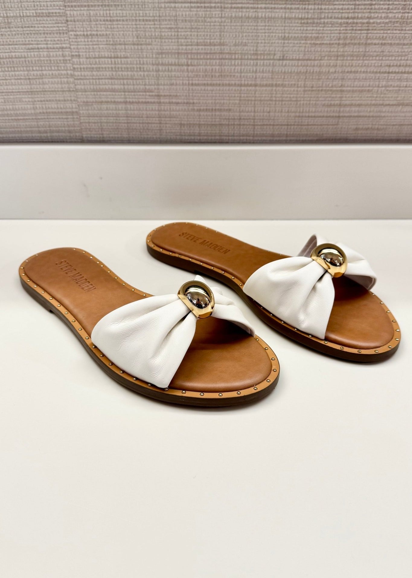 Dipsy White Leather Sandal - MTT Collective