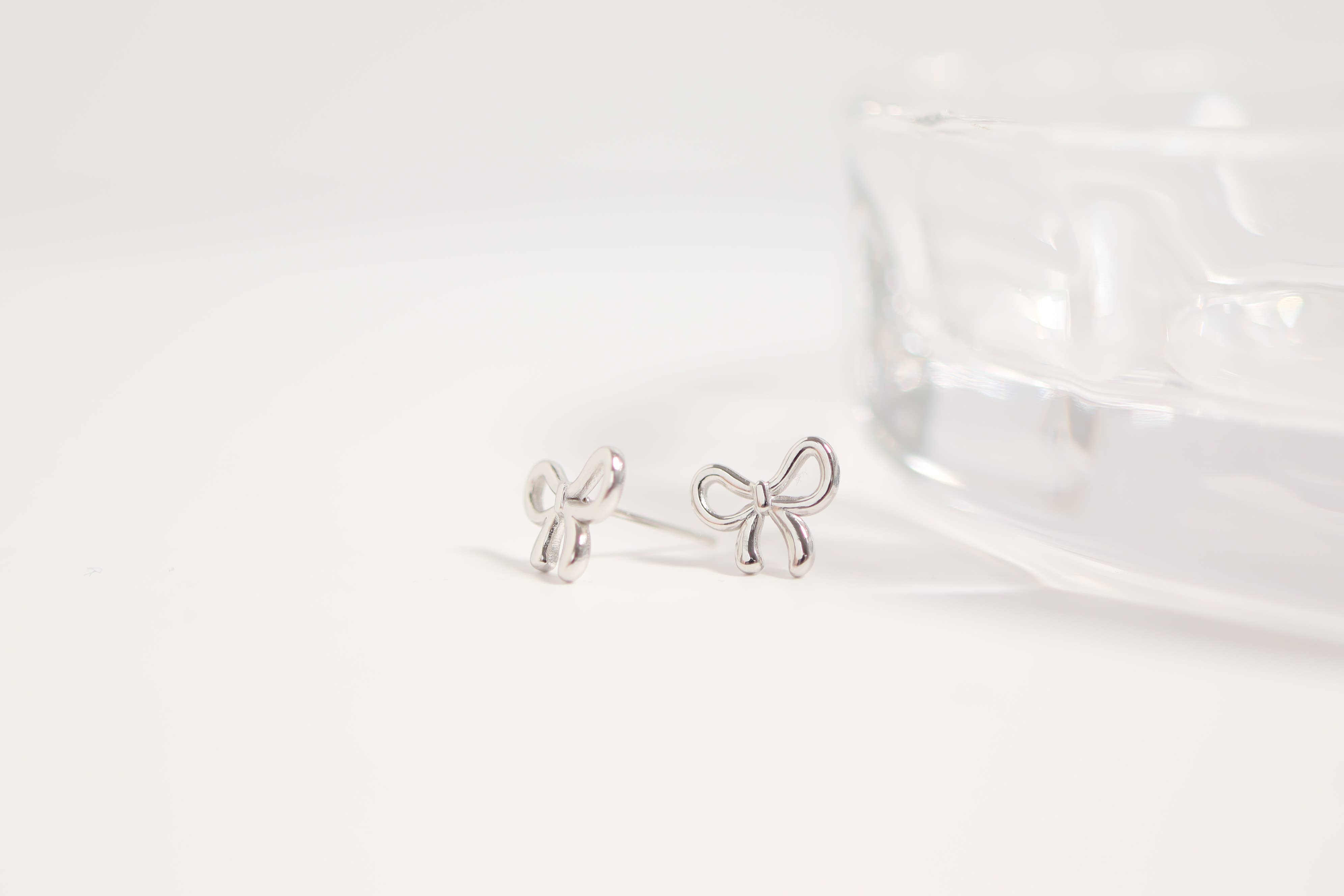 MTT Jewelry - Jewelry - Earrings - Lexie Bow Stud Earrings - MTT Collective