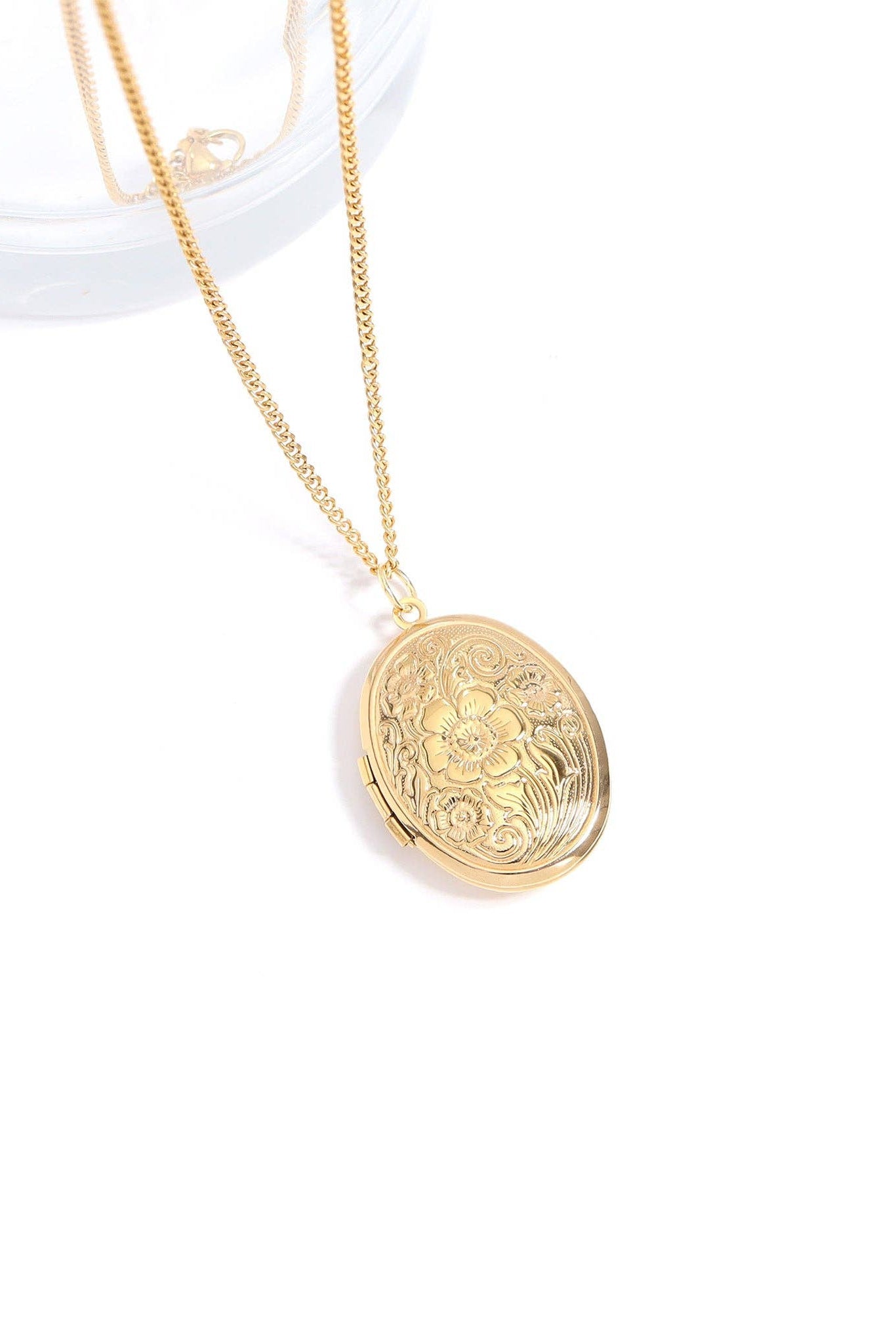 Floral Oval Locket Pendant - MTT Collective