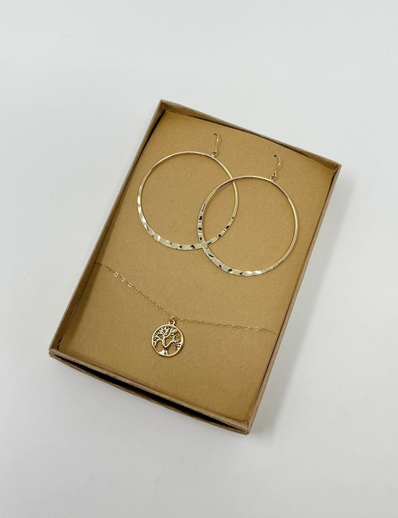 Gift Set | Gigi Earrings & Aisha Necklace Set - MTT Collective