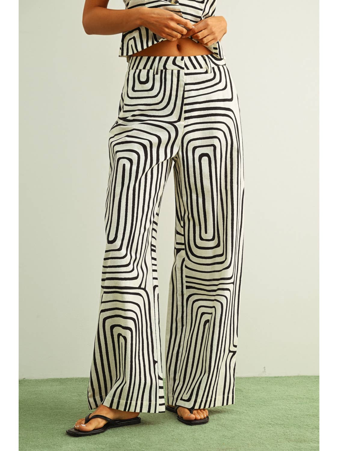Grid Print Wide Leg Trouser - MTT Collective