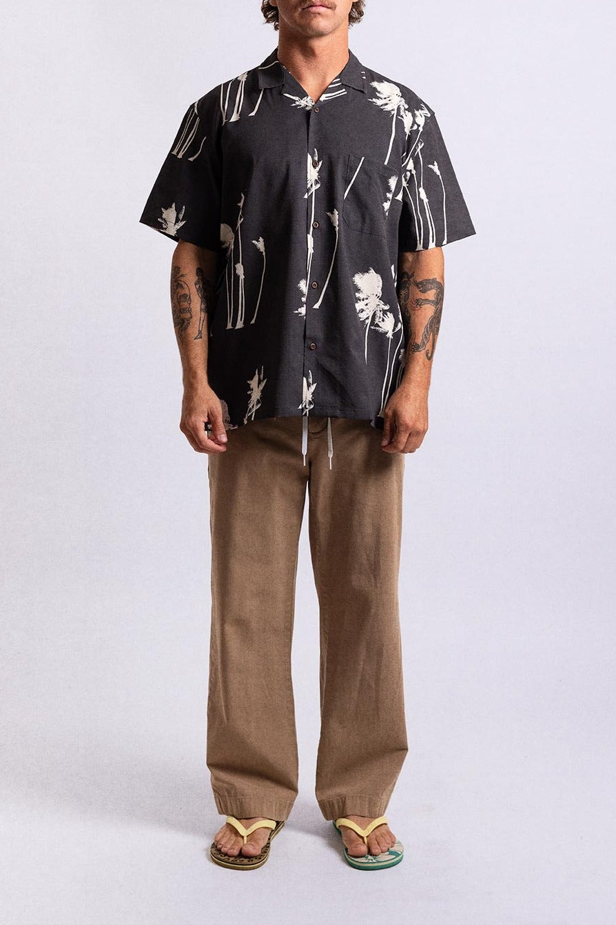 Hurricane Palm Stretch Buttonup
