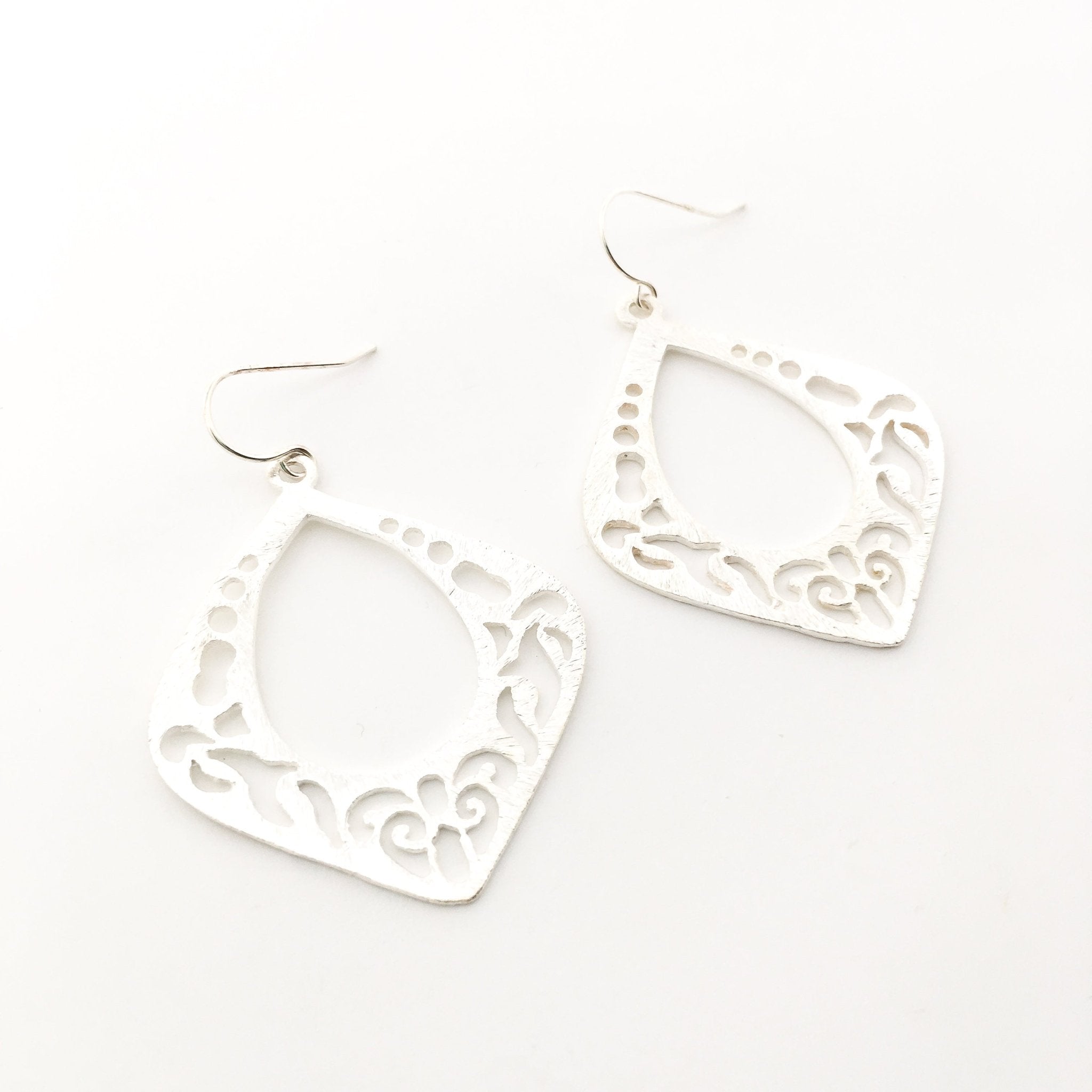 Jasmine Brushed Drop Earrings - MTT Collective