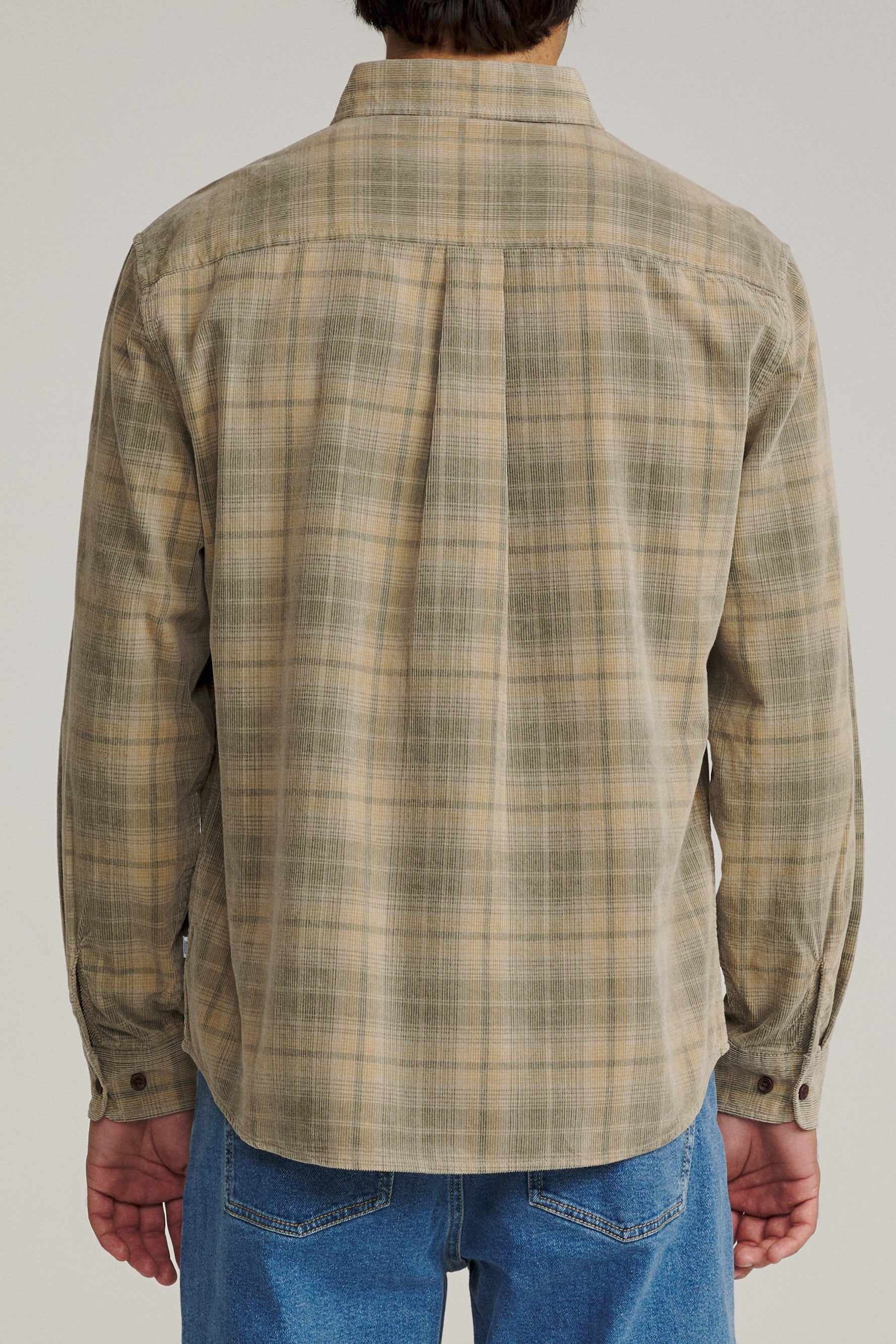 Katin Stevie Shirt Khaki - on model back